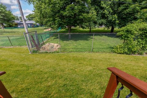 Tiny photo for 7546 S Cork Avenue, Justice, IL 60458 (MLS # 12668635)