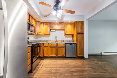 Tiny photo for 7546 S Cork Avenue, Justice, IL 60458 (MLS # 12668635)