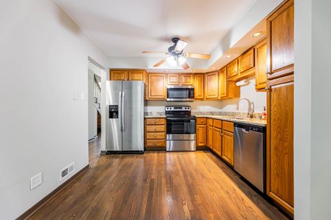 Tiny photo for 7546 S Cork Avenue, Justice, IL 60458 (MLS # 12668635)