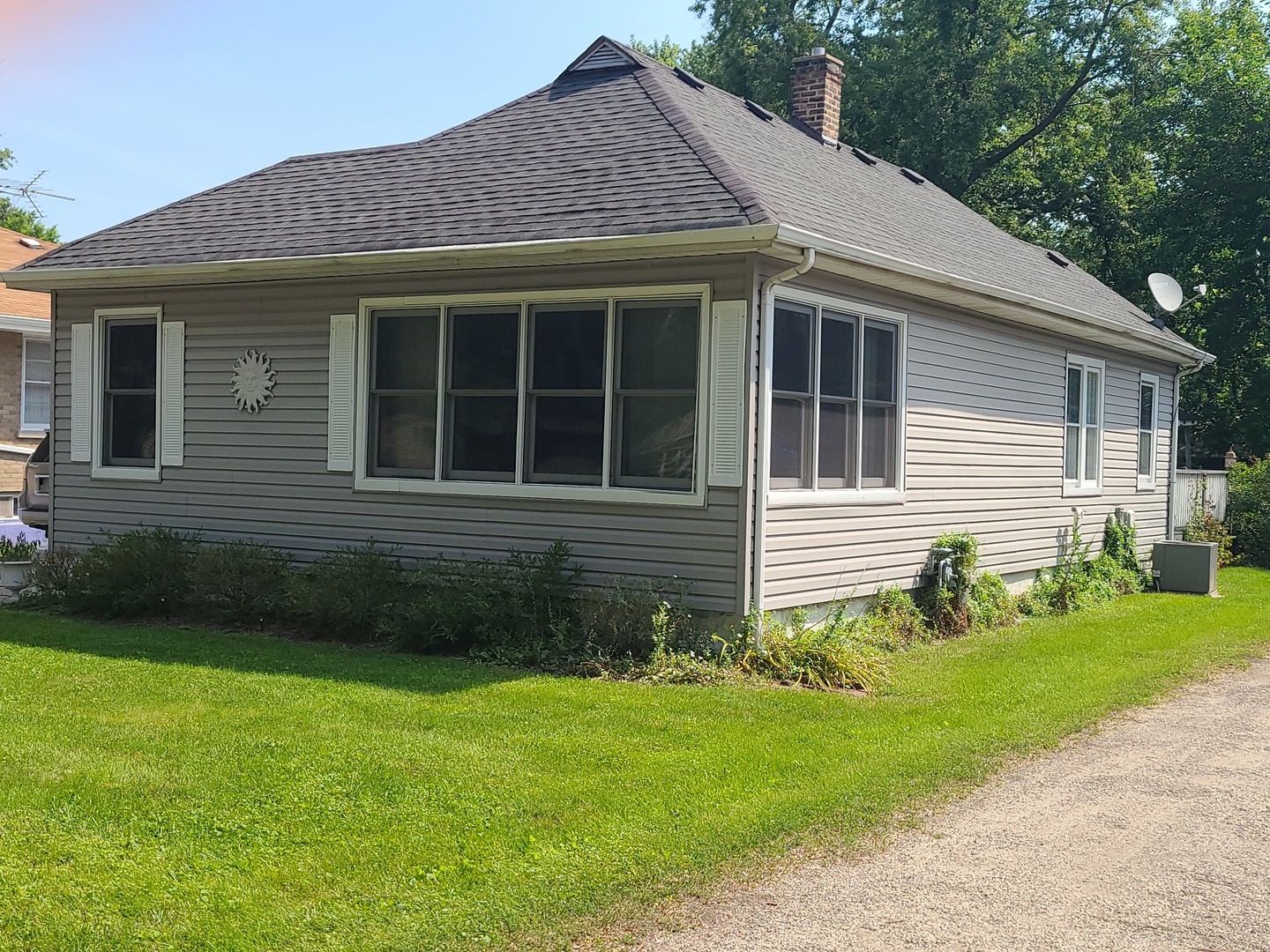 37 N Addison Road