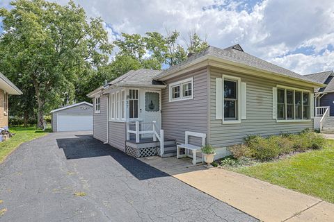 37 N Addison Road Villa Park IL 60181