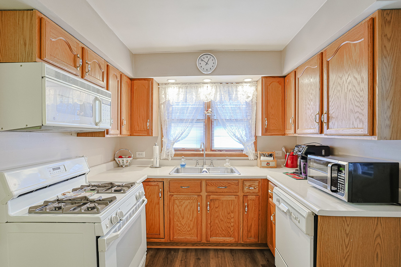 37 N Addison Road