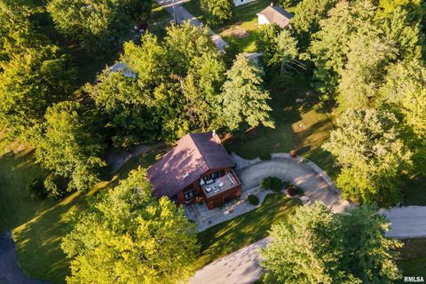 Tiny photo for 183 HERITAGE Road, Carbondale, IL 62903 (MLS # EB459548)