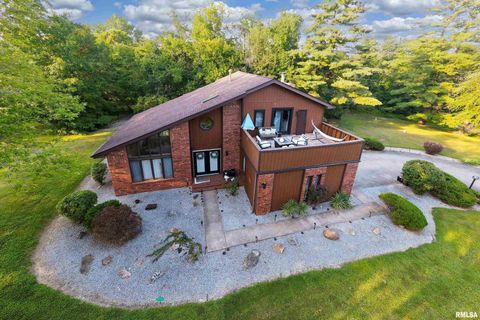 Tiny photo for 183 HERITAGE Road, Carbondale, IL 62903 (MLS # EB459548)