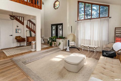 Tiny photo for 183 HERITAGE Road, Carbondale, IL 62903 (MLS # EB459548)