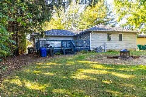 Tiny photo for 115 SE LAMPLIGHTER LOOP Loop SE, Poplar Grove, IL 61065 (MLS # 12493697)