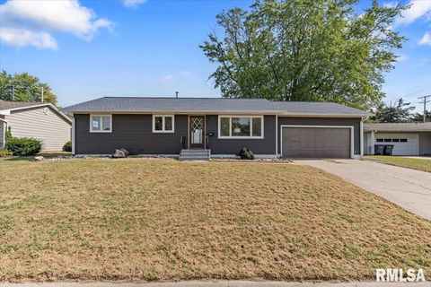 Photo of 1237 HILLTOP Drive, Milan, IL 61264 (MLS # QC4267969)