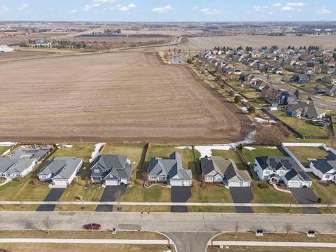 Tiny photo for 1121 Blackberry Shore Lane, Yorkville, IL 60560 (MLS # 12602395)