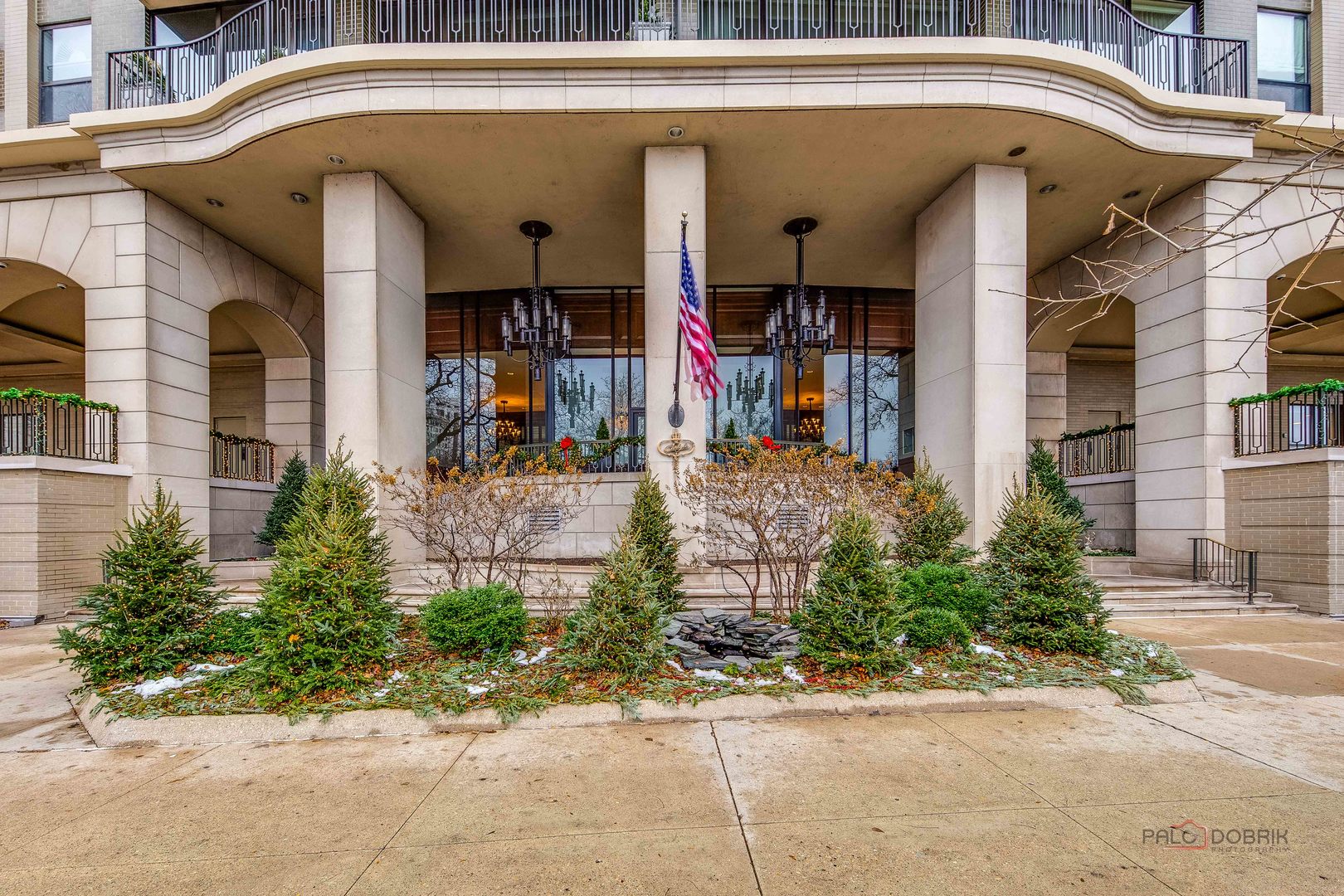 1040 N LAKE SHORE Drive 12B