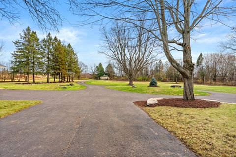 Tiny photo for 16306 Kishwaukee Valley Road, Woodstock, IL 60098 (MLS # 12420286)