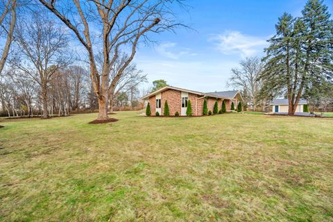 Tiny photo for 16306 Kishwaukee Valley Road, Woodstock, IL 60098 (MLS # 12420286)