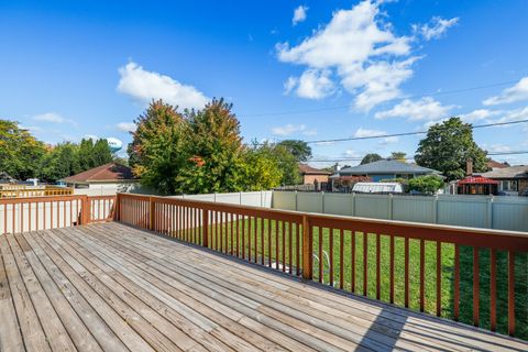 Tiny photo for 9935 Menard Avenue, Oak Lawn, IL 60453 (MLS # 12502297)