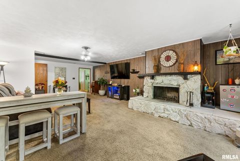 Tiny photo for 3809 15TH Street, Moline, IL 61265 (MLS # QC4268026)