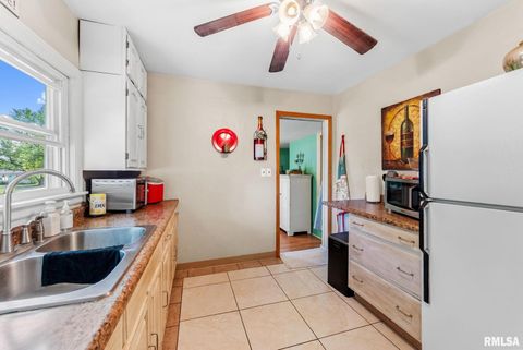 Tiny photo for 3809 15TH Street, Moline, IL 61265 (MLS # QC4268026)