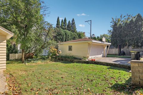 Tiny photo for 115 S Spring Avenue, La Grange, IL 60525 (MLS # 12496214)