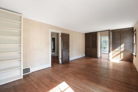 Tiny photo for 115 S Spring Avenue, La Grange, IL 60525 (MLS # 12496214)