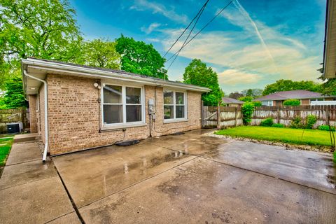 Tiny photo for 7625 N Karlov Avenue, Skokie, IL 60076 (MLS # 12457083)