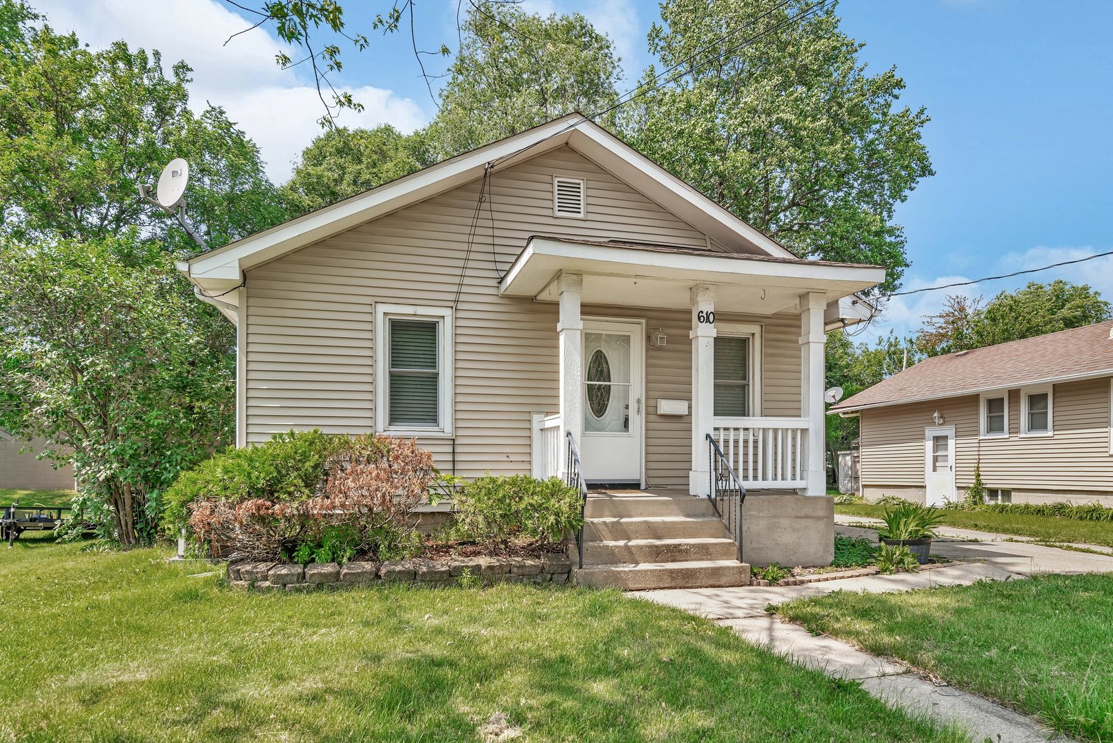 610 W South Street