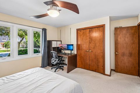 Tiny photo for 815 S Salem Avenue, Arlington Heights, IL 60005 (MLS # 12704039)