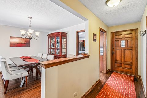 Tiny photo for 815 S Salem Avenue, Arlington Heights, IL 60005 (MLS # 12704039)