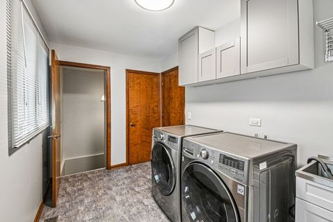Tiny photo for 815 S Salem Avenue, Arlington Heights, IL 60005 (MLS # 12704039)