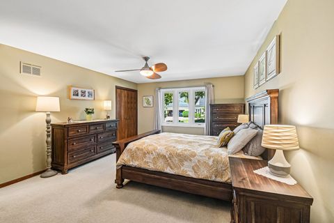 Tiny photo for 815 S Salem Avenue, Arlington Heights, IL 60005 (MLS # 12704039)