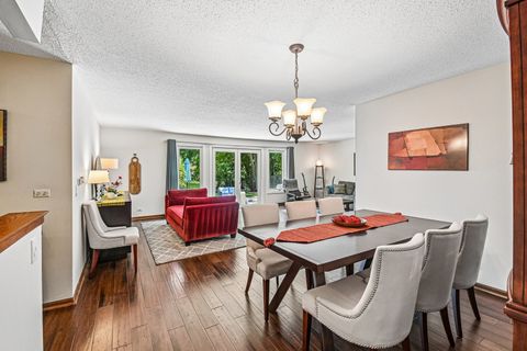 Tiny photo for 815 S Salem Avenue, Arlington Heights, IL 60005 (MLS # 12704039)