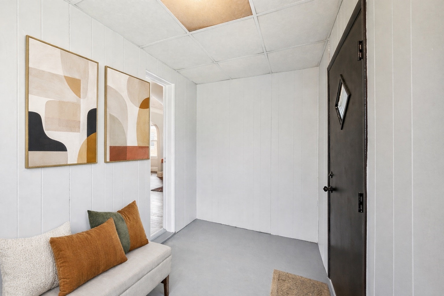 4575 N Narragansett Avenue