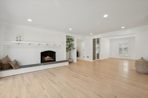 Tiny photo for 45 E Mallard Lane, Lake Forest, IL 60045 (MLS # 12604314)