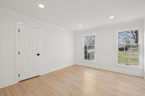 Tiny photo for 45 E Mallard Lane, Lake Forest, IL 60045 (MLS # 12604314)