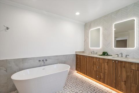 Tiny photo for 45 E Mallard Lane, Lake Forest, IL 60045 (MLS # 12604314)