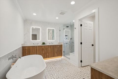 Tiny photo for 45 E Mallard Lane, Lake Forest, IL 60045 (MLS # 12604314)