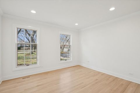 Tiny photo for 45 E Mallard Lane, Lake Forest, IL 60045 (MLS # 12604314)