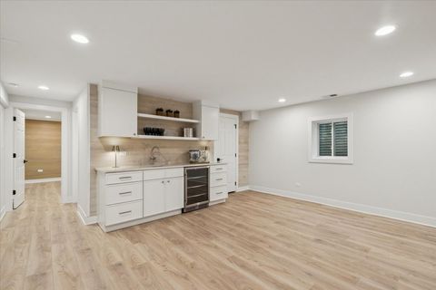 Tiny photo for 45 E Mallard Lane, Lake Forest, IL 60045 (MLS # 12604314)