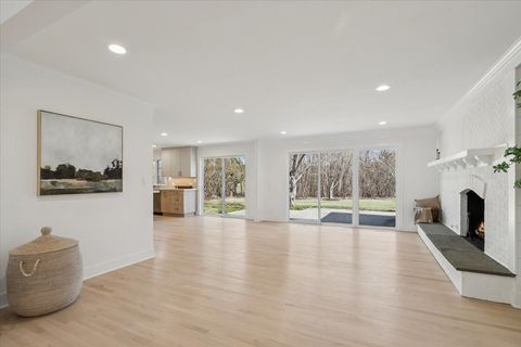 Tiny photo for 45 E Mallard Lane, Lake Forest, IL 60045 (MLS # 12604314)