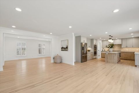 Tiny photo for 45 E Mallard Lane, Lake Forest, IL 60045 (MLS # 12604314)