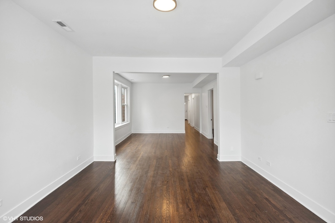 2229 W Augusta Boulevard 2