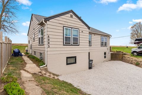 Photo of 4003 Elm Street, Bettendorf, IA 52722 (MLS # 12615659)