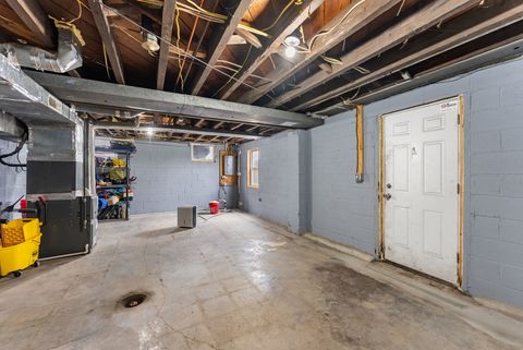 Tiny photo for 4003 Elm Street, Bettendorf, IA 52722 (MLS # 12615659)