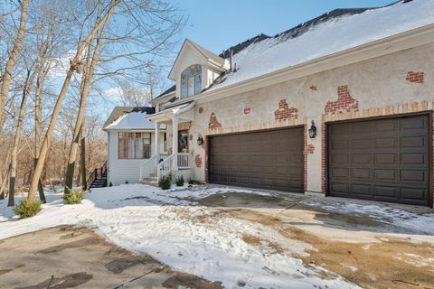 Tiny photo for 691 Reserve Court, South Elgin, IL 60177 (MLS # 12550344)