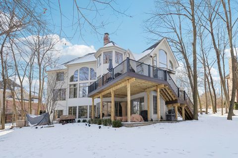 Tiny photo for 691 Reserve Court, South Elgin, IL 60177 (MLS # 12550344)