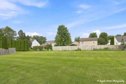 Tiny photo for 610 Cartwright Trail, McHenry, IL 60050 (MLS # 12748531)