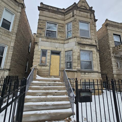 3834 W Monroe Street Chicago IL 60624