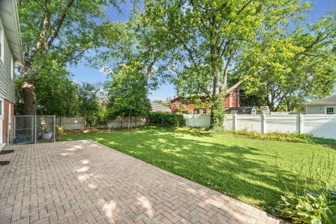 Tiny photo for 3822 Knight Street, Glenview, IL 60025 (MLS # 12698534)