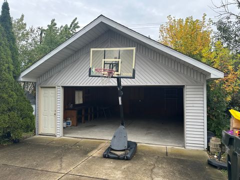 Tiny photo for 10501 Forest Lane, Chicago Ridge, IL 60415 (MLS # 12484847)