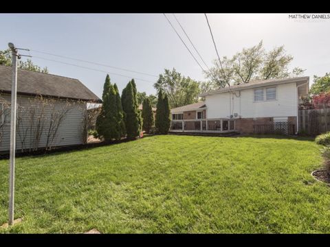 Tiny photo for 10501 Forest Lane, Chicago Ridge, IL 60415 (MLS # 12484847)