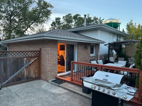 Tiny photo for 10501 Forest Lane, Chicago Ridge, IL 60415 (MLS # 12484847)