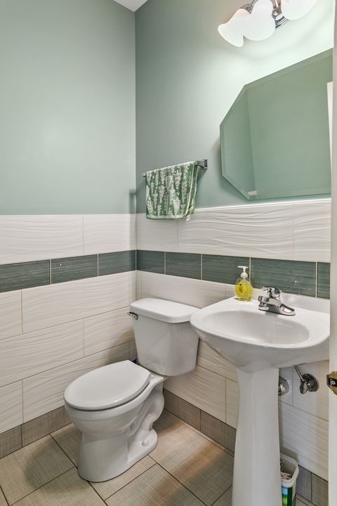 Tiny photo for 5961 Mackinac Lane, Hoffman Estates, IL 60192 (MLS # 12662024)