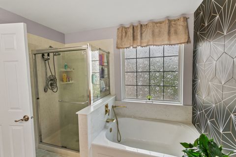 Tiny photo for 5961 Mackinac Lane, Hoffman Estates, IL 60192 (MLS # 12662024)
