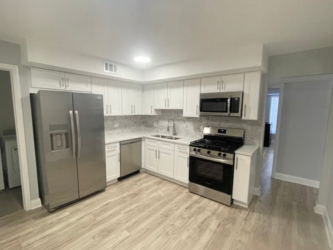 Tiny photo for 121 S Spruce Avenue #103, Wood Dale, IL 60191 (MLS # 12660572)